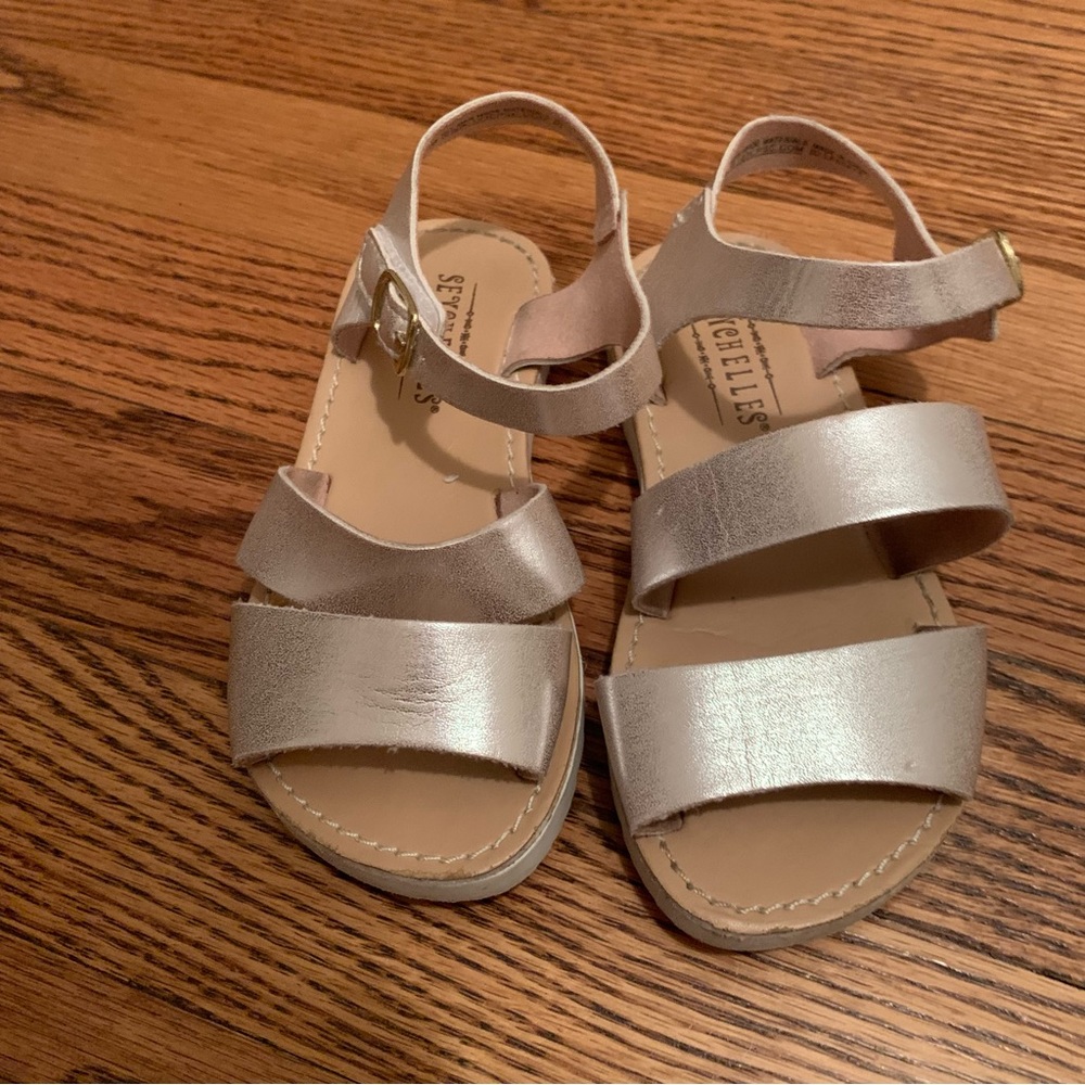 Seychells Gold Sandals Size 9